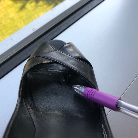 Stuart Weitzman Peep Platform Pumps - Picture 7 of 8